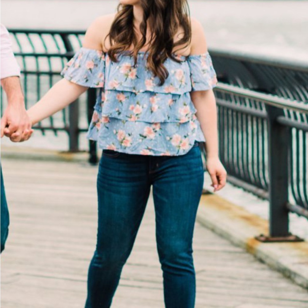 American Eagle Floral Off Shoulder Top - XS